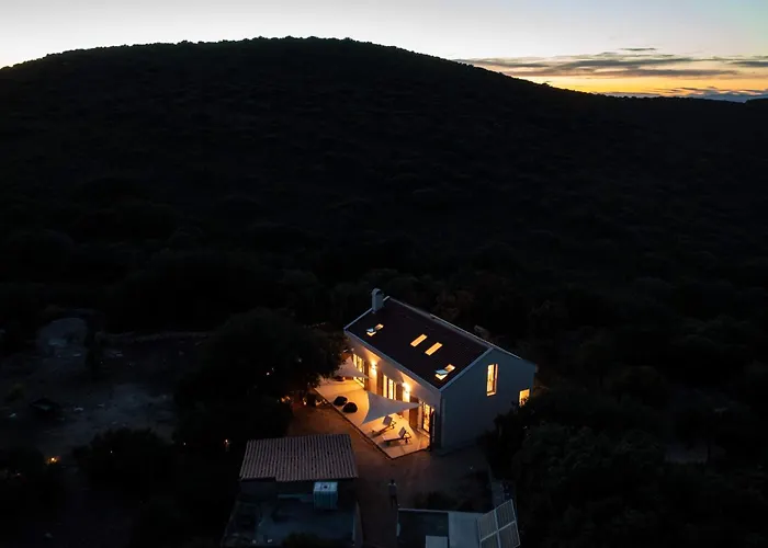 Hvar Cricket House Pakleni Island * Hvar Town