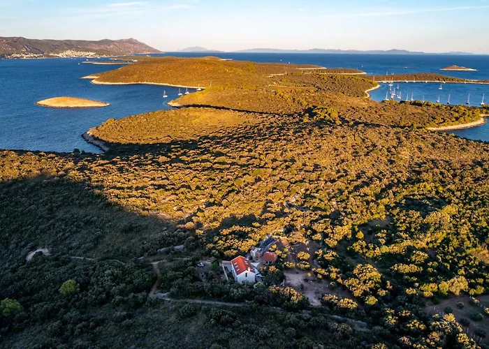 Hvar Cricket House Pakleni Island
